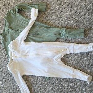 Bundle of Carters NB Bamboo Zipper Onesies